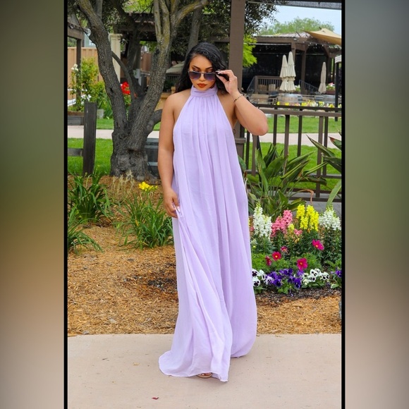 Elegant Lavender Halter Maxi Dress - Picture 3 of 5